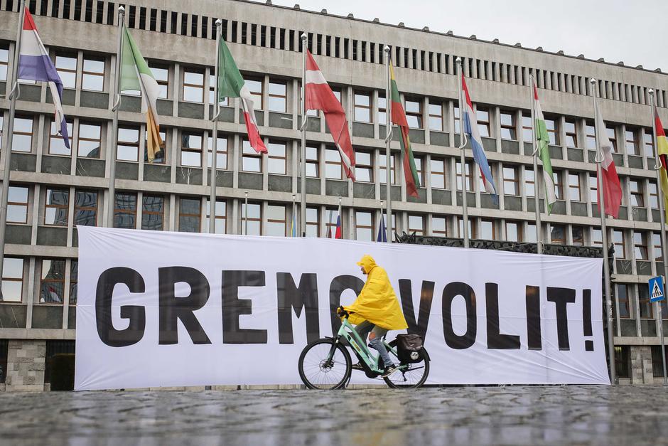 javno soočenje političnih strank | Avtor: Saša Despot