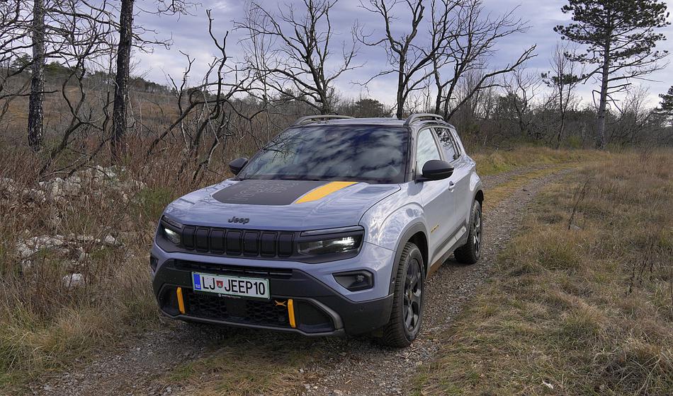 Preskusili jeep avenger s štirikolesnim pogonom. Električen je!