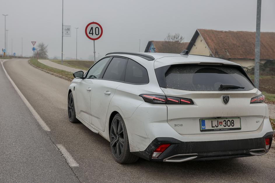 Peugeot 308 in prepoznavanje prometnih znakov