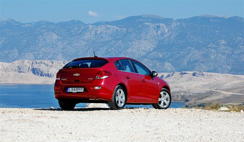 Petvratni chevrolet cruze