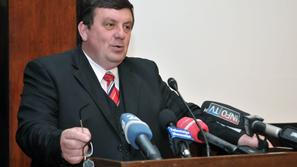 Samo Fakin je včeraj dobil podporo poslancev državnega zbora za drugi mandat na 