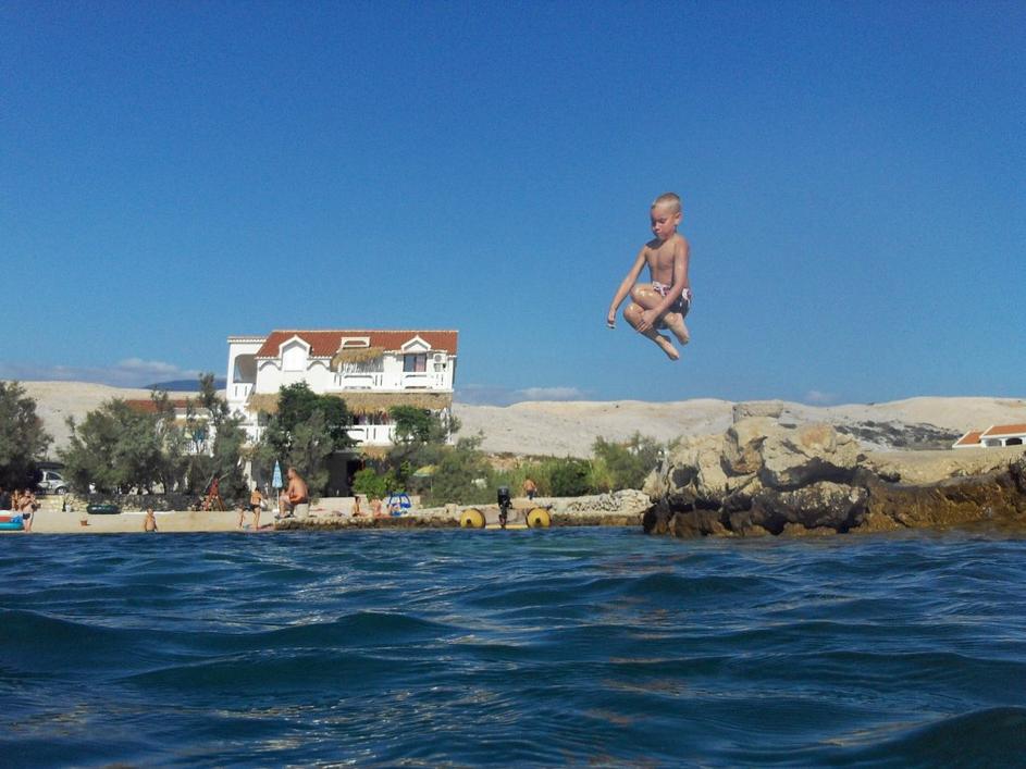 Še zadnji skok v morje - nagradna