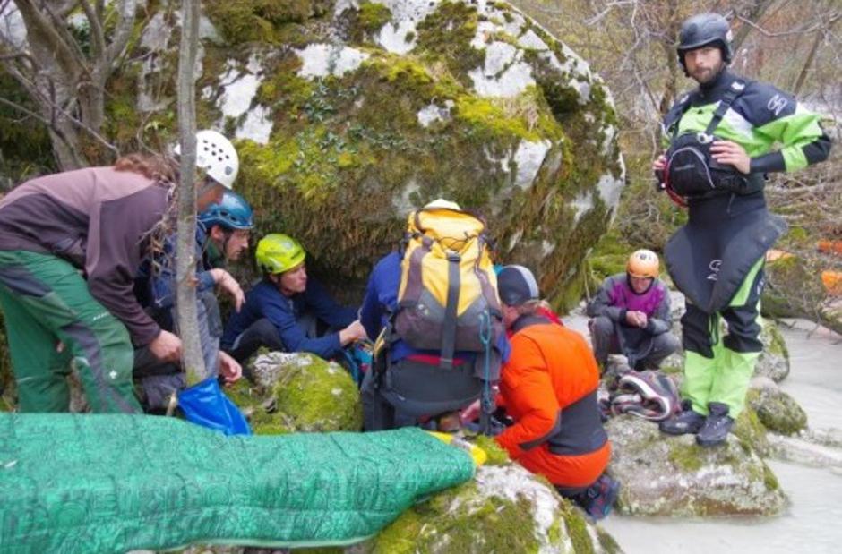 Reševanje kajakašice na Soči | Avtor: GRS Tolmin