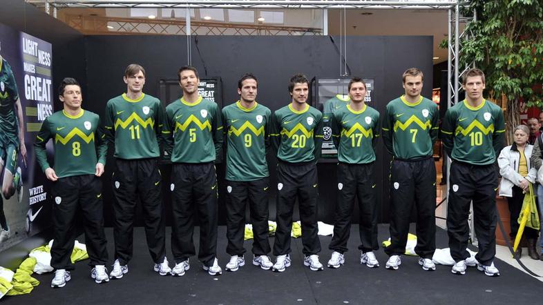 Slovenska nogometna reprezentanca na najnovejši lestvici Mednarodne nogometne zv