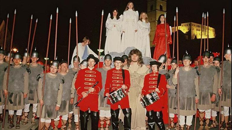 Škofjeloški pasijon je primer žive kulturne dediščine, ki je dobila svojega urad