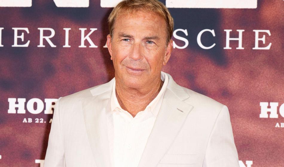 Kevin Costner z govoricami dviguje prah, osvojila naj bi ga navadna smrtnica