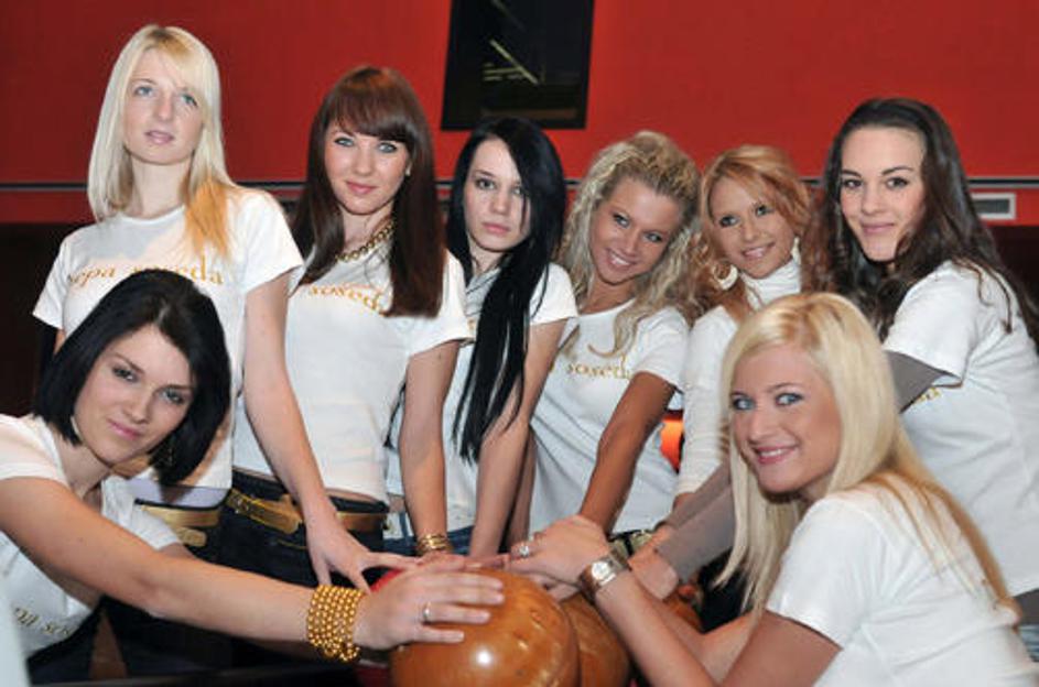 Dekleta vidijo v tekmovanju priložnost za nova poznanstva.