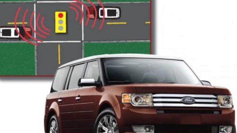 Smart intersection sporoča vozilom, ki se približujejo križišču, na morebitne ne