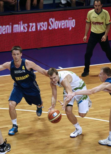 Zoran Dragić Slovenija Ukrajina EuroBasket Domžale