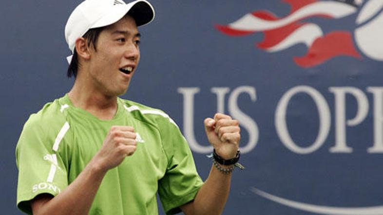 18-letni Kei Nishikori je presenetljivo ugnal četrtega nosilca Davida Ferrerja.