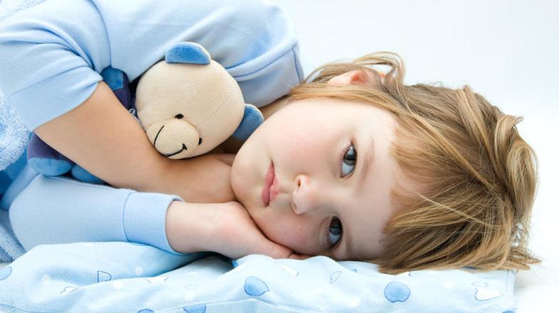 Če se le da, naj otrok pred spanjem izprazni mehur.