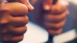 "Ni šlo za klasičen pobeg, temveč se obsojenec ni vrnil z izhoda," je zatrdila M