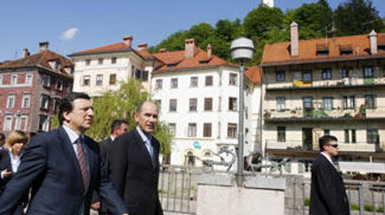 Glede začetka pogajanj o strateškem partnerstvu z Rusijo sta Barroso in Janša iz