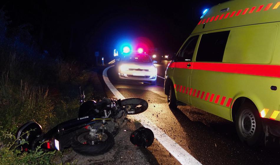 Huda nesreča, trčil je v ograjo, posredoval je helikopter