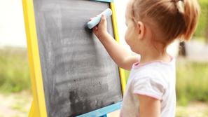 deklica, tabla, učenje