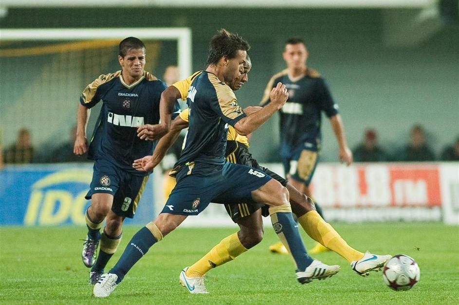 Nogometaši Dinama ostajajo v igri za napredovanje. (Foto: EPA)