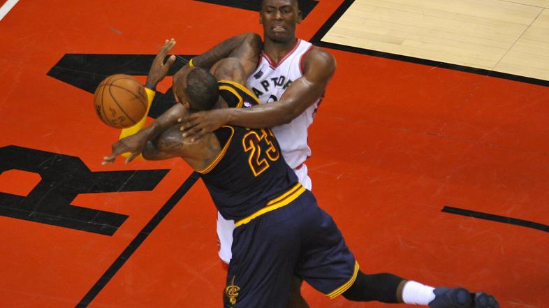 Bismack Biyombo LeBron James Toronto Raptors Cleveland Cavaliers