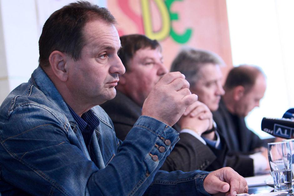 Če bo Sevčnikar v ponedeljek dobil odpoved, bo v torek zasedal stavkovni odbor s | Avtor: Žurnal24 main