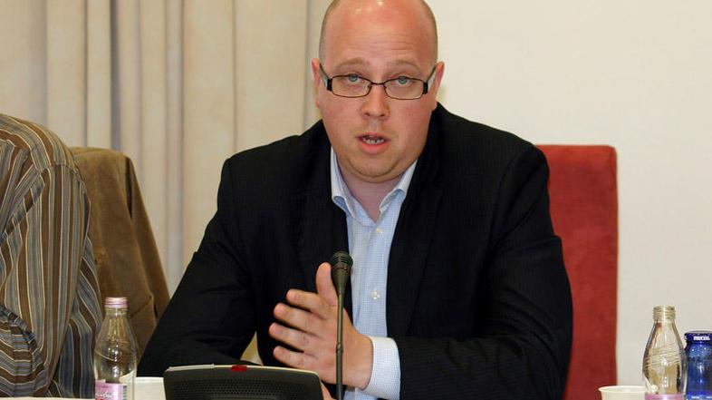 “Proračun je še napihnjen, in sicer zato, da se bodo lahko dovolj zadolžili za p