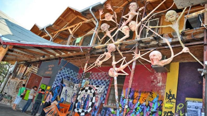 Organizatorji si prizadevajo, da bi festival postal izobraževalna multikulturna 