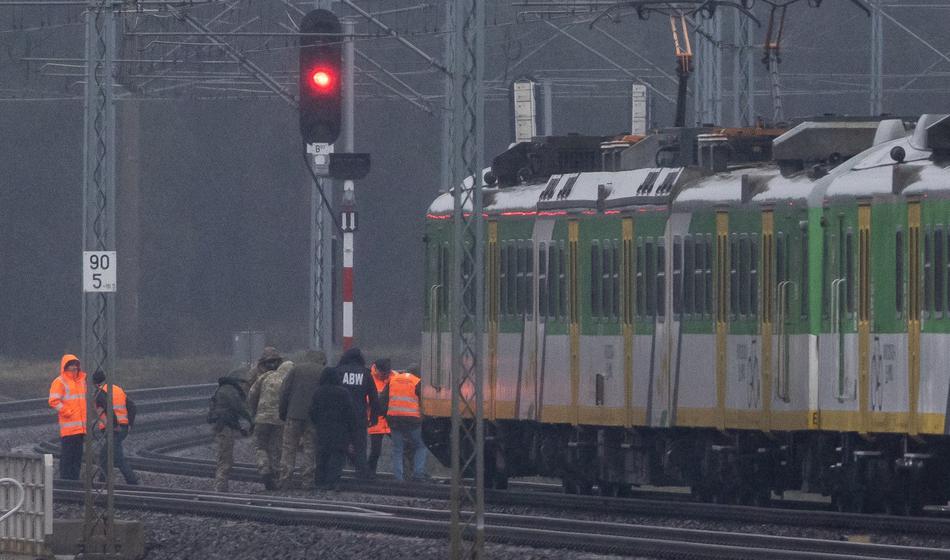 Poljska za sabotažo na železnici obtožuje Rusijo in ukrajinske storilce