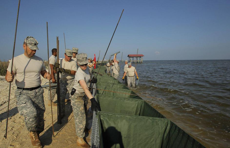 naftni madež, ZDA, pregrada, gradnja