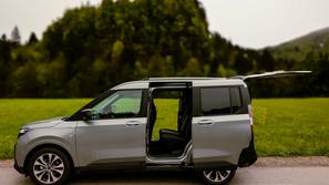 predstavitev Ford Courier