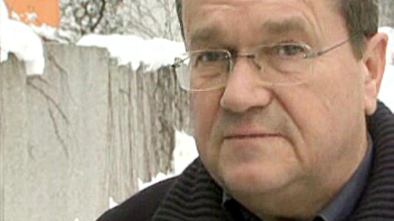 Andrej Hrausky je z ograje nemočno opazoval Baričevičevo smrt. (Foto: Pop TV)