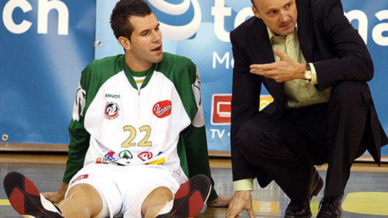 Jure Zdovc in prva violina zmajev Sani Bečirović. © Boštjan Tacol