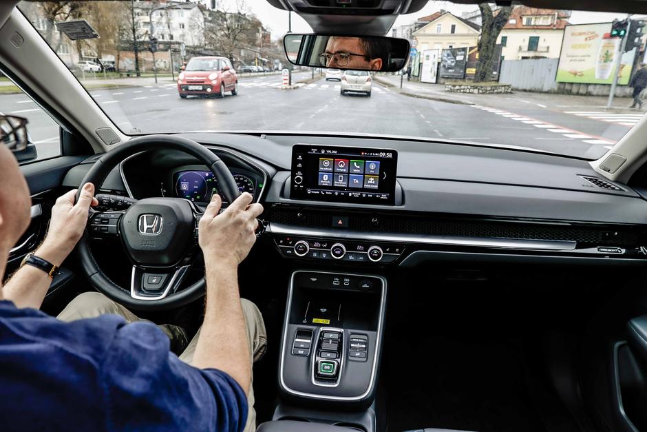 Honda CR-V PHEV | Avtor: Saša Despot