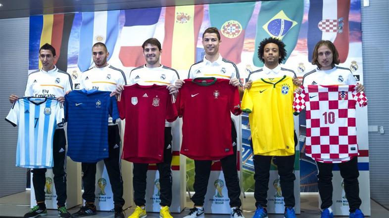 Ronaldo Marcelo Di Maria Benzema Modrić Casillas Real Madrid