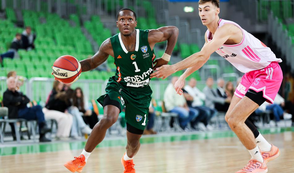 Prepričljiva Olimpija tekmecu nasula 117 točk
