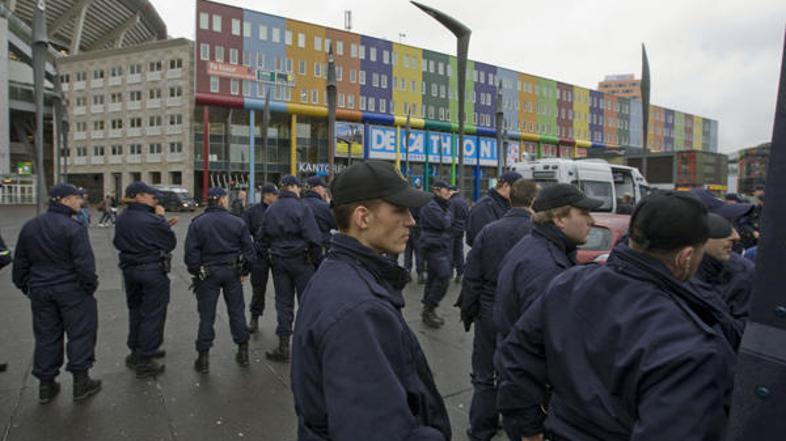 Načrt teroristov je bil izvesti bombne napade v veleblagovnicah in ubiti čim več