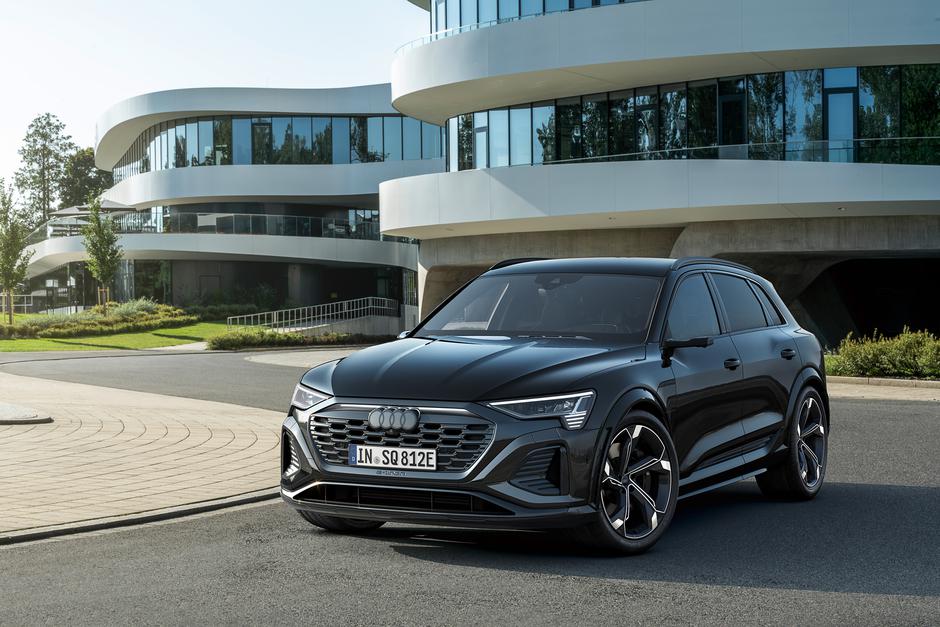 Audi Q8 e-tron in Q8 e-tron sportback | Avtor: Audi