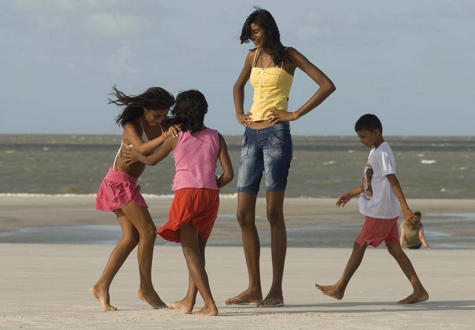 Elisany Silva višina