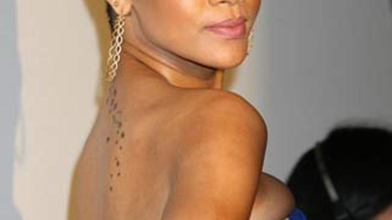 Rihanna ni prvič doživela nasilja svojega fanta.