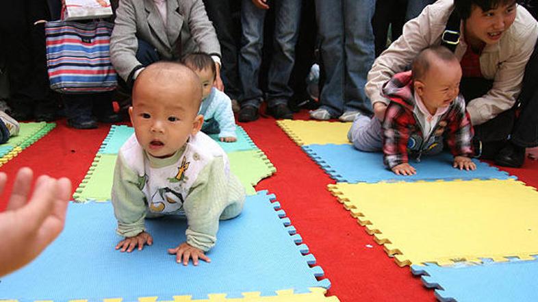 Zmedeni malčki niso vedeli, kaj starši pričakujejo od njih.