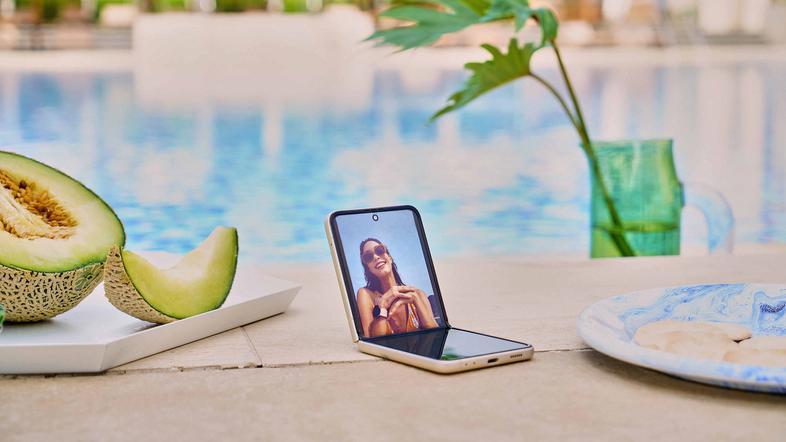 Samsung Galaxy Flip3 5G