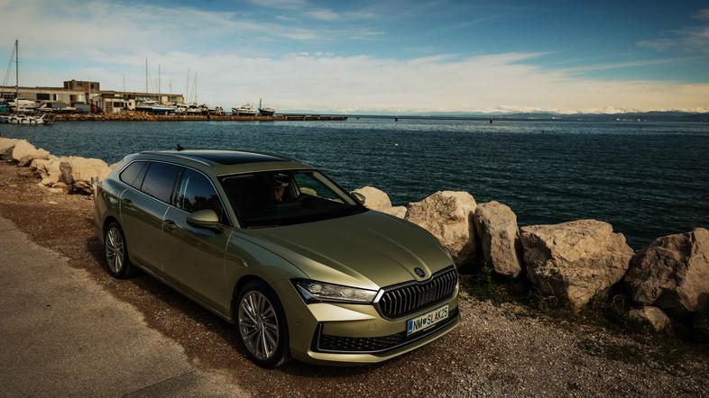 predstavitev Škoda Superb