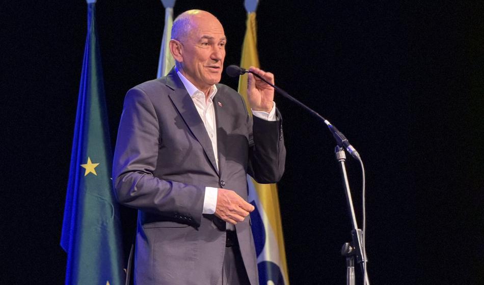 V SDS že skoraj slavijo Janševo vrnitev