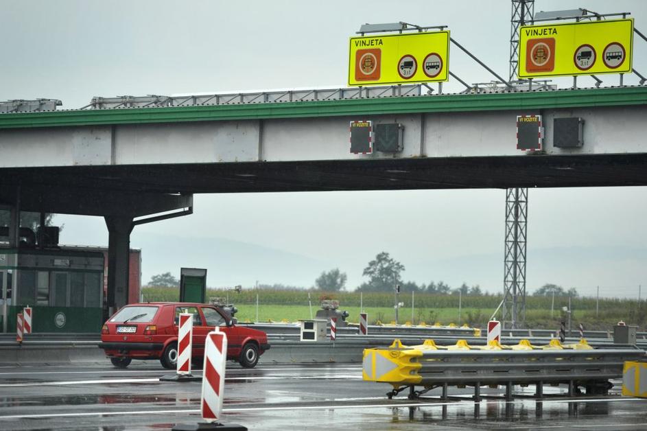 Radar na cestninski postaji Log