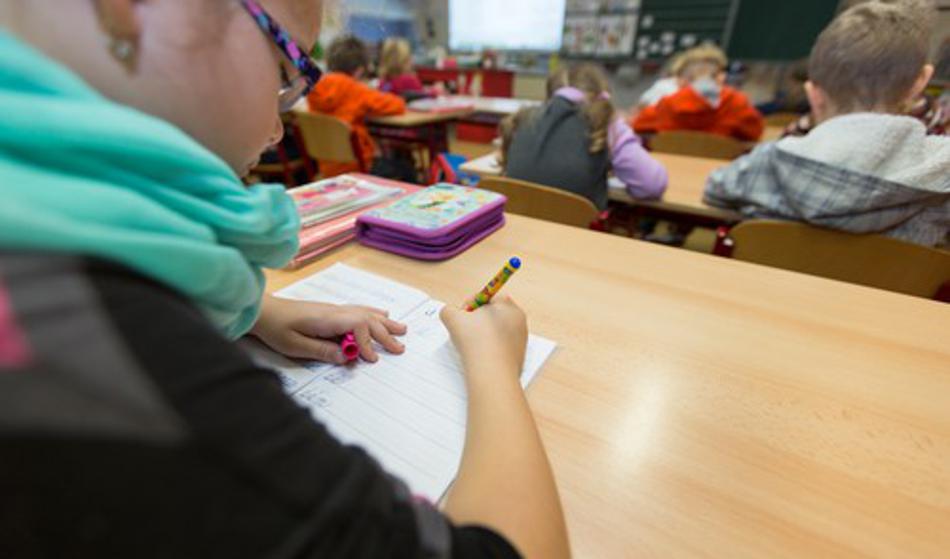 Starši opozarjajo: Iz NPZ iz zgodovine izginile ideološke teme