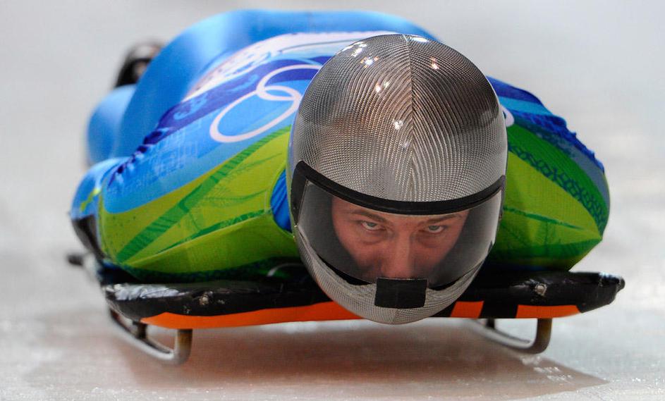 Anže Šetina je imel v prvi vožnji nekaj težav s svojo opremo. (Foto: EPA)