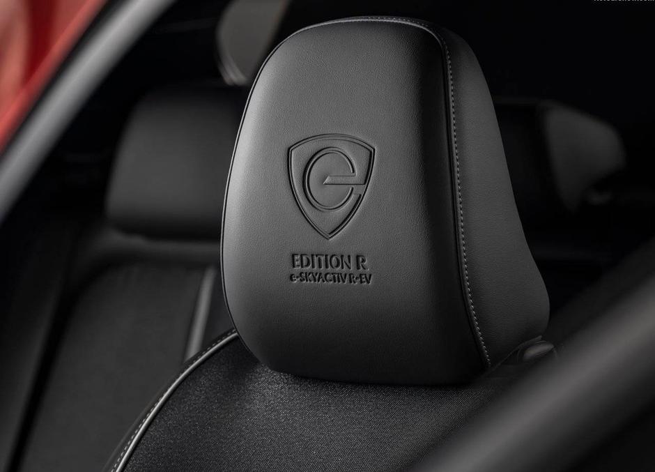 Mazda rotacijski motor | Avtor: Mazda