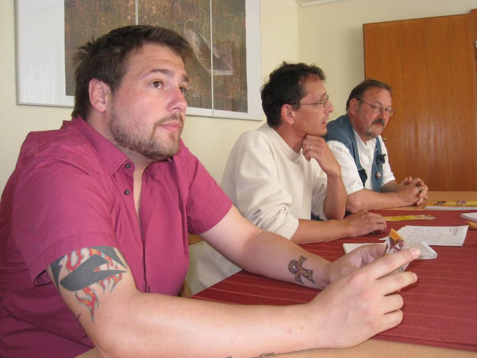 Z leve: Anže Langus Petrović, programski vodja Poletja 2010, ter Toni Bogožalec 