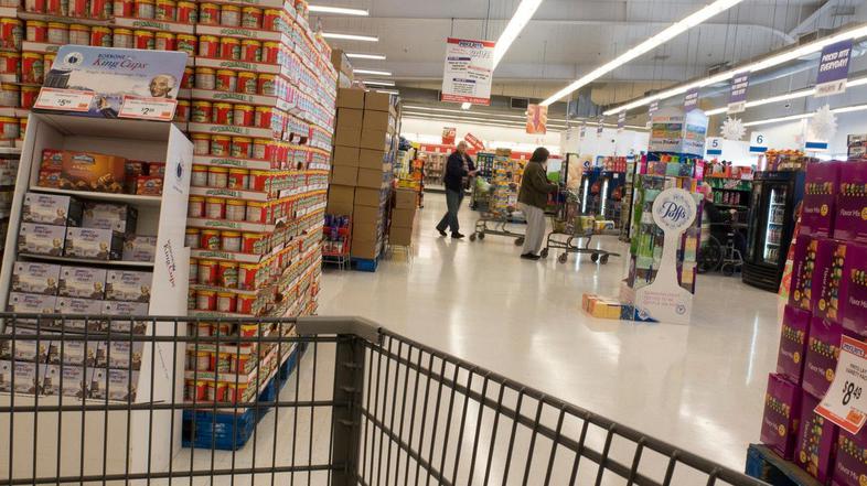 trgovina voziček police konzerva