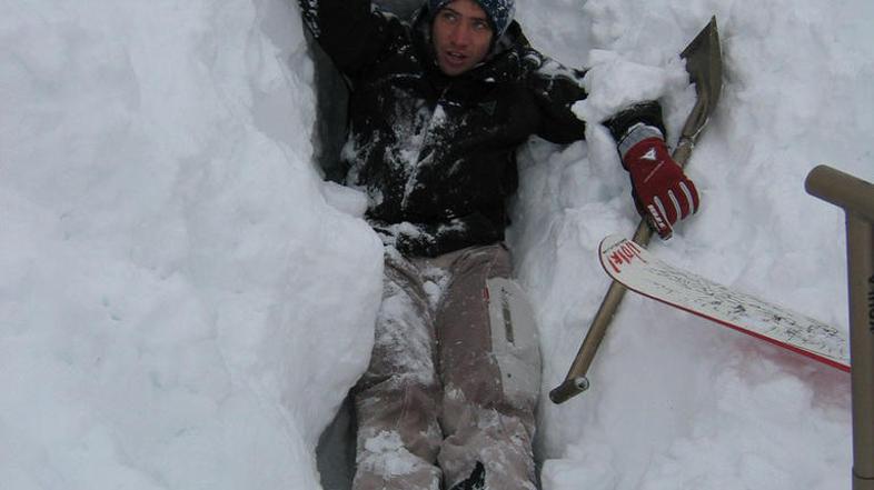 "Zakon v tujini zahteva, naj se smučarji na takšna območja podajo le z ustrezno 