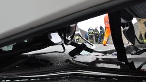 Prometna nesreča na avtocesti 