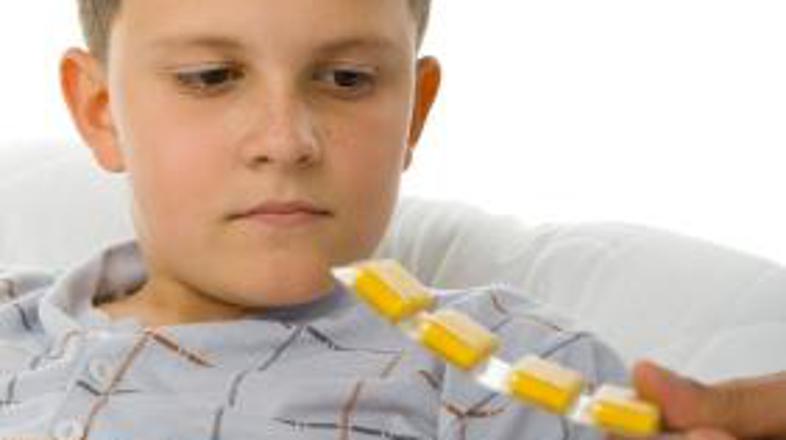 Dajte mu jih le, če je res nujno.