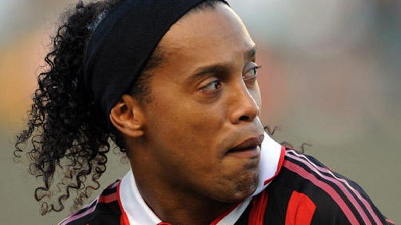 Ronaldinho rad "malce" zažura.
